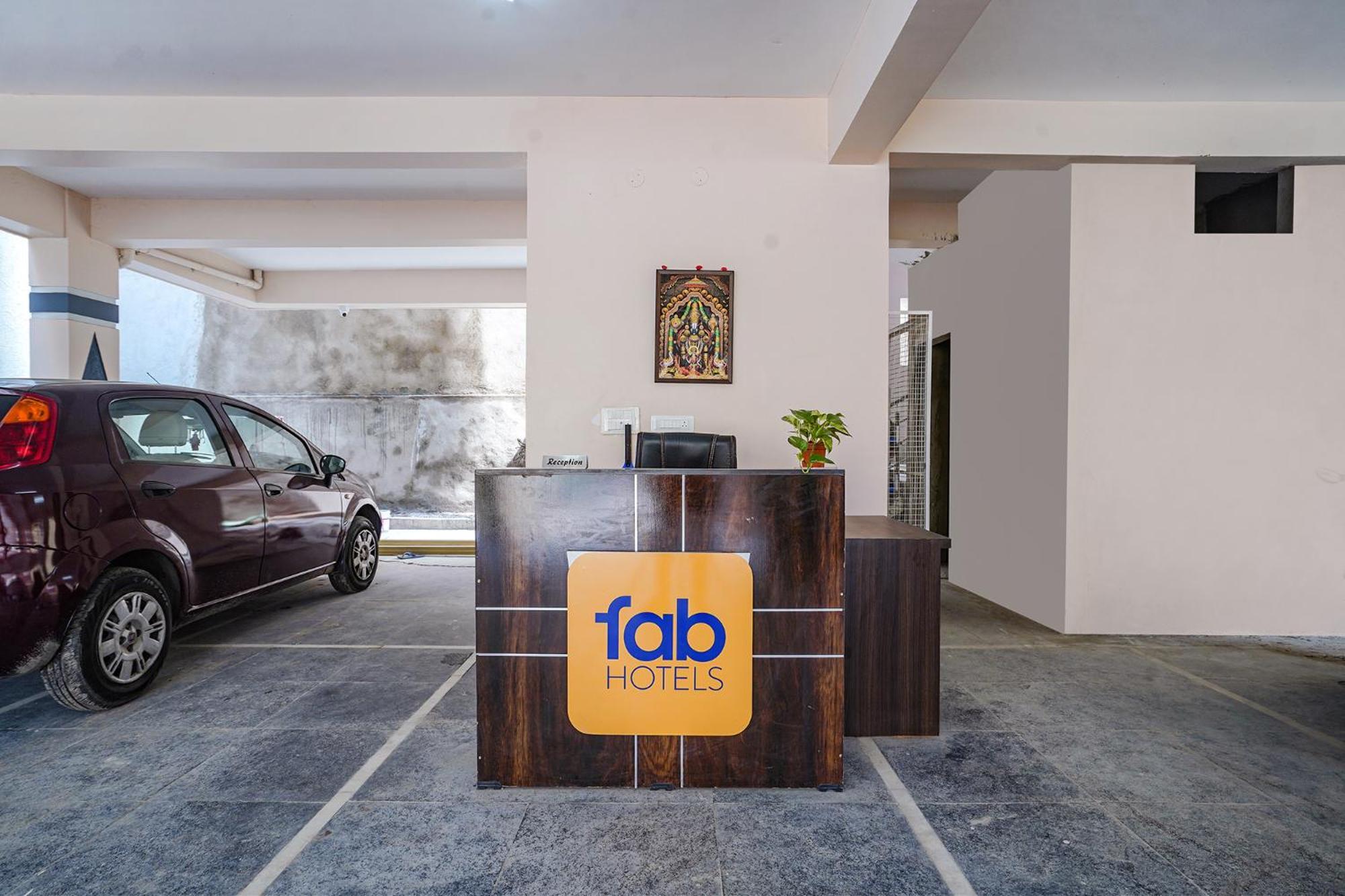 Fabhotel Perams Grand Inn - Hitech City ハイデラバード エクステリア 写真